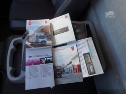 Renault D210 12T / Bitemperature Refrigerator