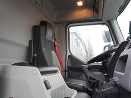 Renault D210 12T / Bitemperature / 80 tho. km/