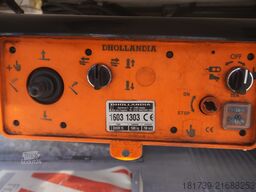 Renault D12 / Lamberet refrigerated truck / lift