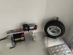 Cheval Liberte Debon C2000 Roadster ALF Autotransporter geschlossen