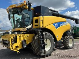 New Holland CR 980