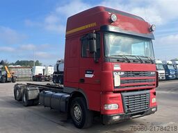 DAF XF 95.430 (EURO 3 / 8 ROUES / 6X2 / FRONT STEEL...