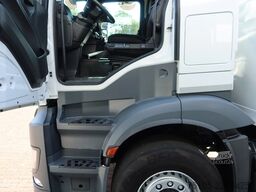 Mercedes-Benz Actros 1842 Bakwagen + Laadklep