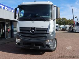 Mercedes-Benz Actros 1842 Bakwagen + Laadklep