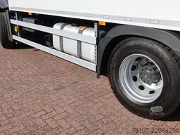 Mercedes-Benz Actros 1842 Bakwagen + Laadklep