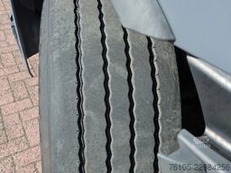 Mercedes-Benz Actros 1842 Bakwagen + Laadklep