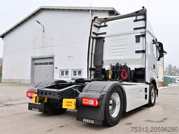 Iveco 440S51T S-Way E6 Retarder Alufelgen Navi 2Betten