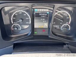 MERCEDES-BENZ MB Antos Getränkeaufbau Schwenkwand Ladebordwand
