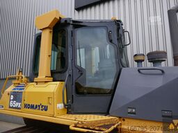 Komatsu D65PX-15EO