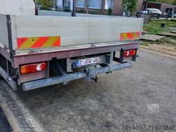 Nissan Nt500