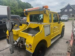 Iveco Massif Haken / Brillenfahrzeug