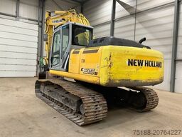 New Holland E 215 B