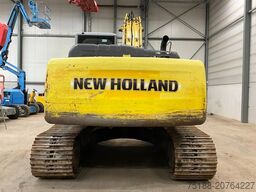 New Holland E 215 B