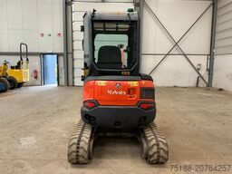 Kubota U 27-4