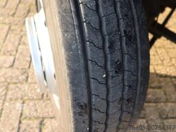 Mercedes-Benz Atego 818 L  bak + klep grijs metallic   € 14.6...