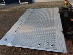 Mercedes-Benz Atego 818 L bak + klep grijs metallic € 14.6...