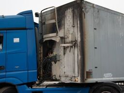 KNAPEN K100 Schubboden Walkingfloor Brandschaden