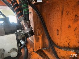 Schmidt U-H2 folding wing plough