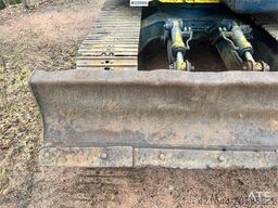 Kobelco SK60 crawler excavator with bucket