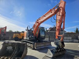 Hitachi ZX 135 US -6