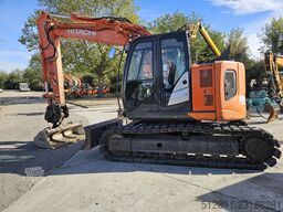 Hitachi ZX 135 US -6