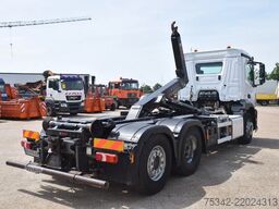 Mercedes-Benz Antos 2543