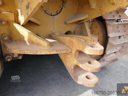 Caterpillar D8K Pipe carrier