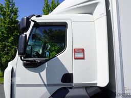 Renault D280 16T / Box truck 18 EPAL / Tail lift