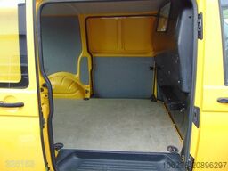 VOLKSWAGEN T5 TRANSPORTER 2.0 TDI 3Sitzer -2x Schiebetür-