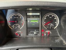 SCANIA R450 Lowliner mit Hubsattelkupplung