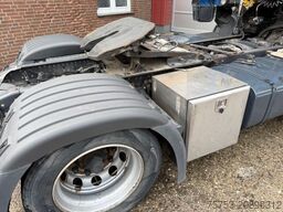 SCANIA R450 Lowliner mit Hubsattelkupplung