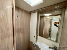 Bürstner Lyseo Time I 728 G Limited Luftfeder HA, Rollerbühne