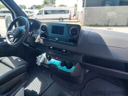Mercedes-Benz 519 Sprinter AHK