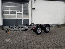 Brenderup 2500kg Premium 650cm Motorboot Trailert