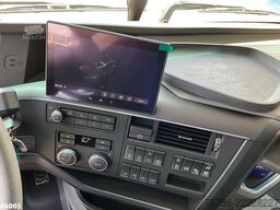 Volvo FH 500 Euro 6 8x2 HMF 95 Tonmeter laadkraan + F...