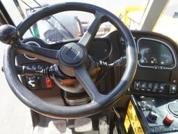 JCB 526-56 AGRI Plus / 5.6 m / joystick