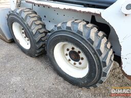 BOBCAT S130 Nieuwe BKT banden  - high flow - 4 cil. Ku...