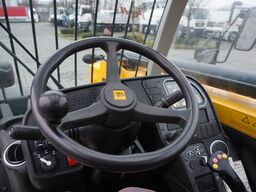 JCB 535-95 / 3.5 T / range 9.5 m / joystick