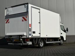 FUSO Canter BAKWAGEN 3C15 MET 750KG LAADKLEP