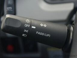 FUSO Canter BAKWAGEN 3C15 MET 750KG LAADKLEP