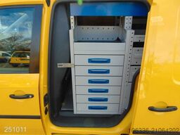 VOLKSWAGEN Caddy Maxi 2.0 TDI 4Motion KLIMA-NAVI-WERKSTATT