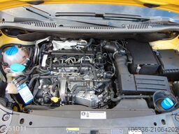 VOLKSWAGEN Caddy Maxi 2.0 TDI 4Motion KLIMA-NAVI-WERKSTATT