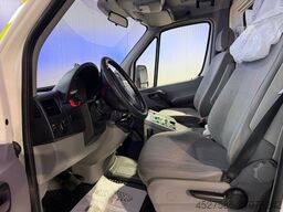 VOLKSWAGEN Crafter *RTW/KTW KOFFER*STRYKER-LIEGE*AUTOMATIK