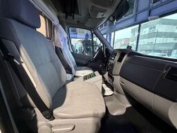 VOLKSWAGEN Crafter *RTW/KTW KOFFER*STRYKER-LIEGE*AUTOMATIK