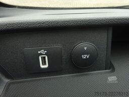 FORD Nugget Plus 150PS Autm. Kamera Navi AHK ACC