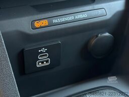 FORD Transit Courier 1.5 Ltr Diesel 101 PS TREND Navi