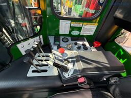 Combilift C5000E / TRIPLEX 8300MM WIDE POSITIONER