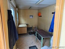 Abroll-Bürocontainer mit Eingangstür