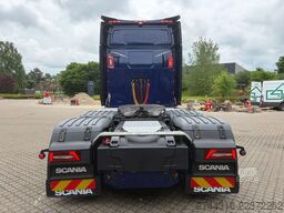 SCANIA R560 6X2-2