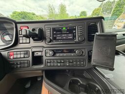 SCANIA R560 6X2-2